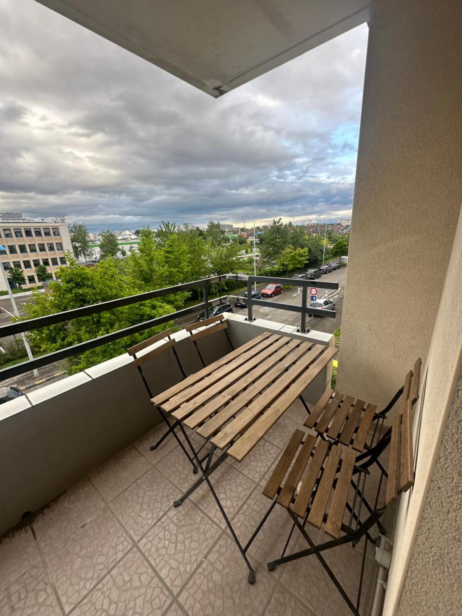 Tres Beau Trois Pieces Avec Vue Degagee Apartment Strasbourg Room photo